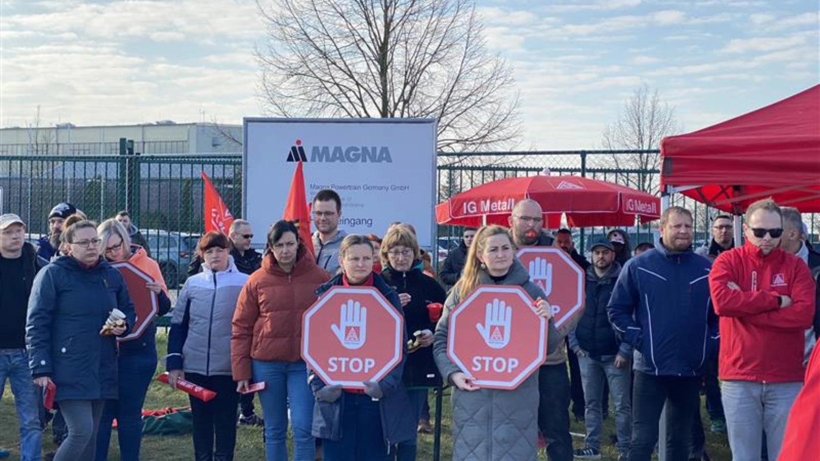 Beschäftigte bei Magna Powertrain