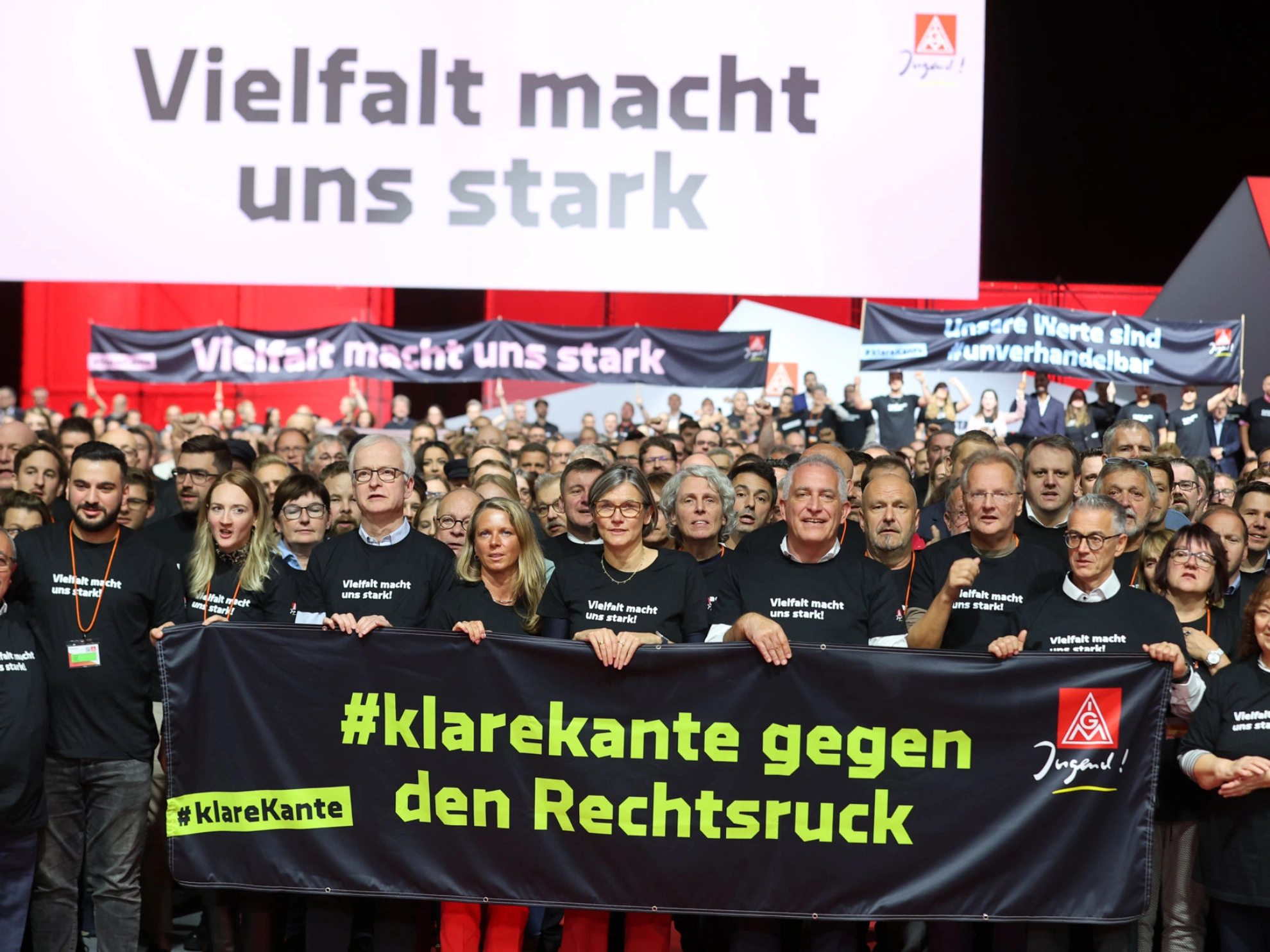 Aktion gegen Rechts der IG Metall Jugend beim Gewerkschaftstag in Frankfurt