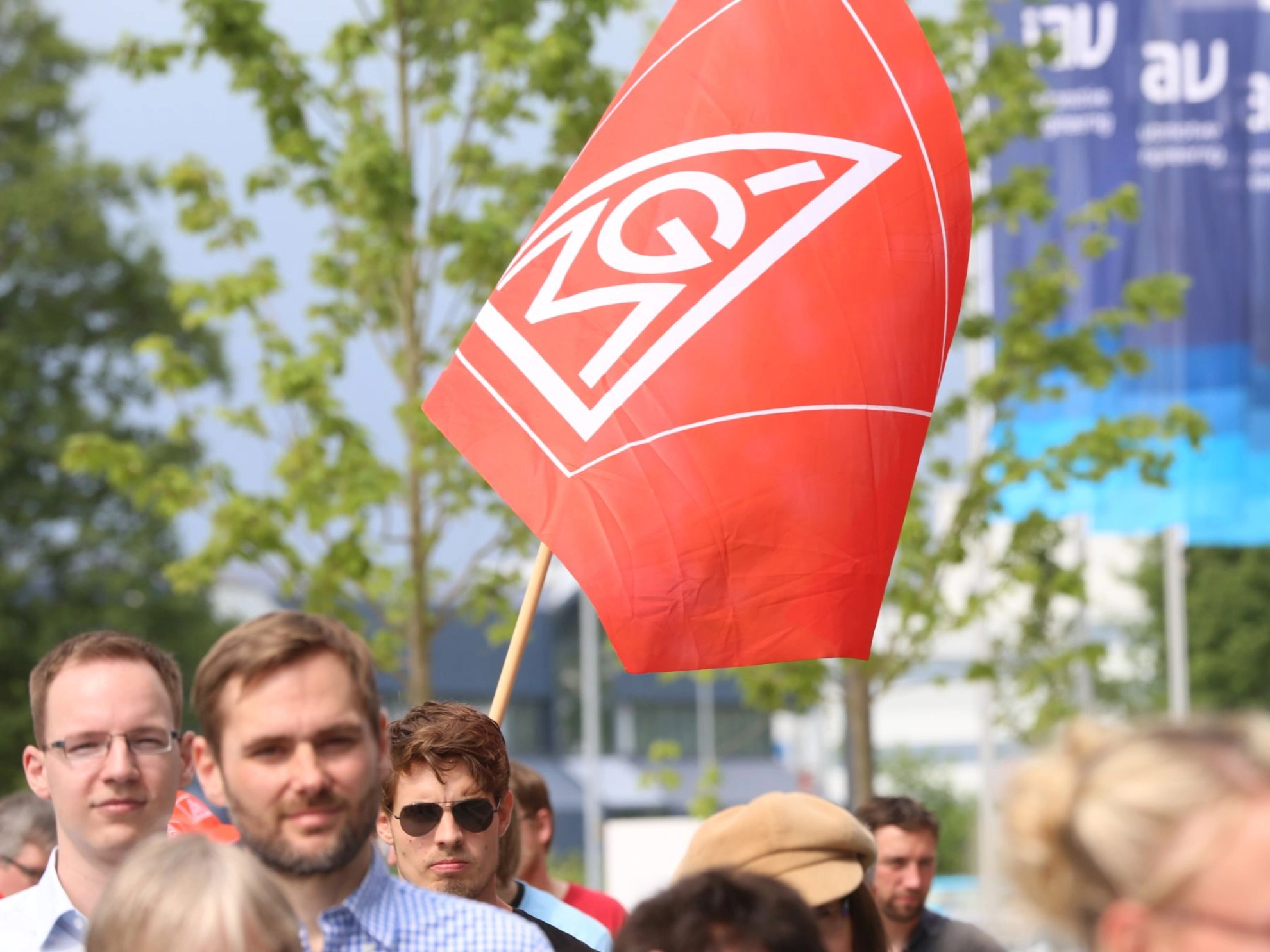 Warnstreik Entwicklungsdienstleister IAV für Haustarifvertrag Transformation