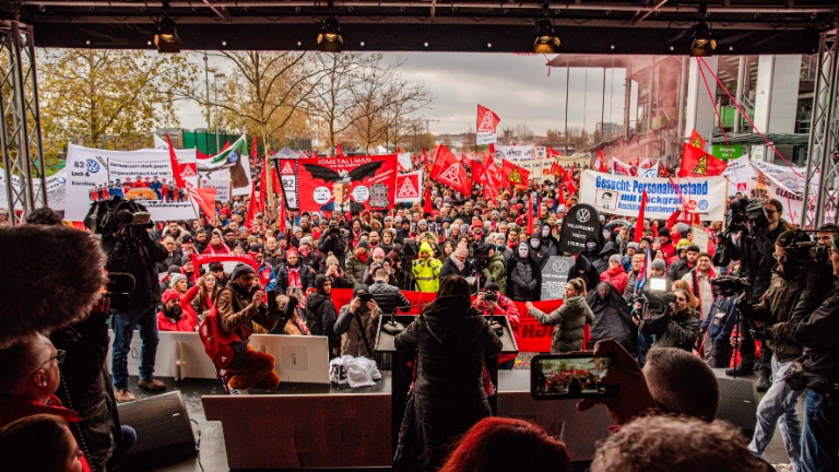 2024-11-21 3. Verhandlung VW Kundgebung